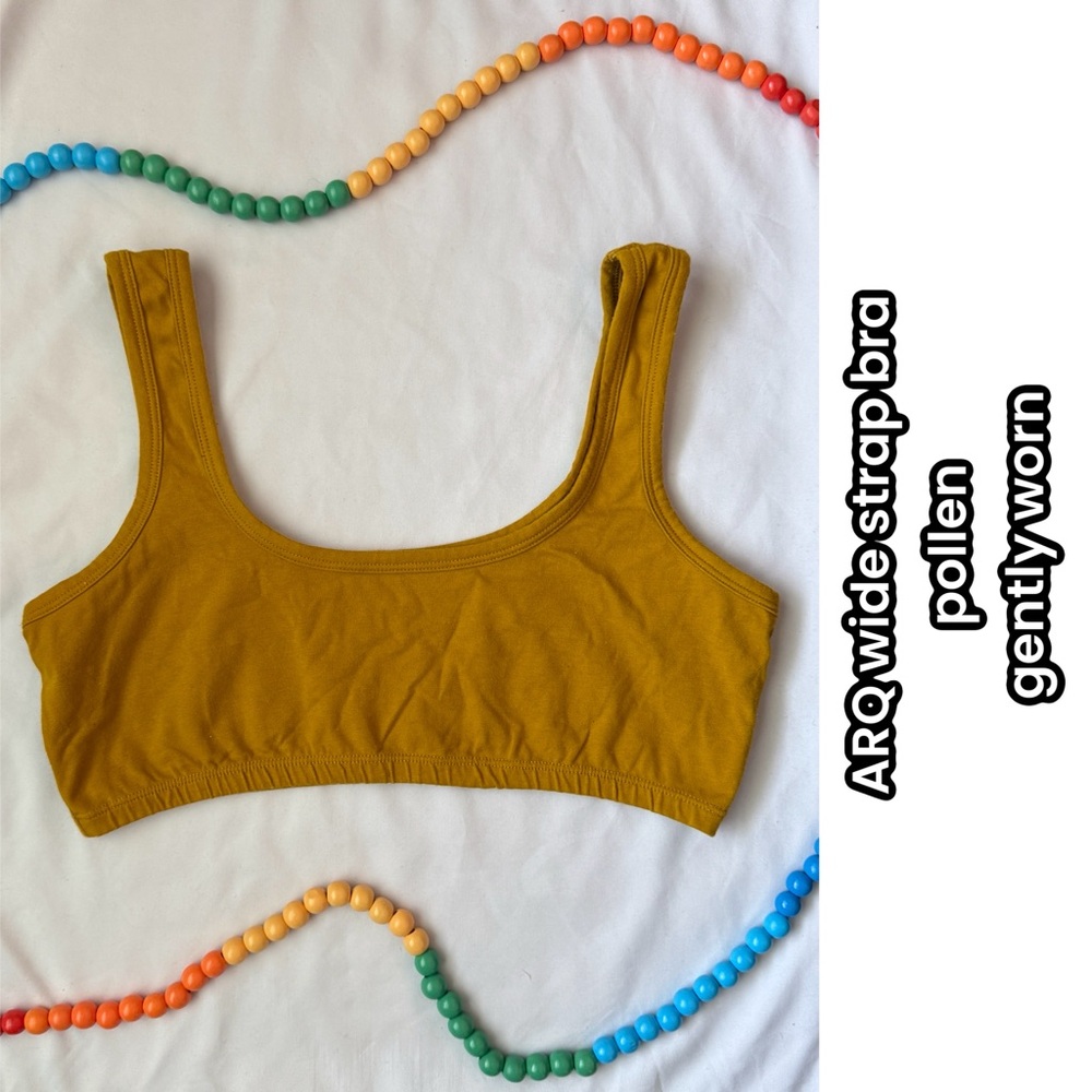 ARQ Wide Strap Bra in Pollen Size XL Gently Worn